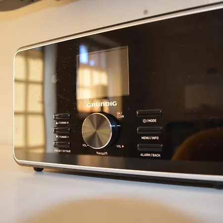 Geschmackvoll Ausgestattete 2-zimmer-wohnung Im Eg Eines Typischen Reetdachhauses *