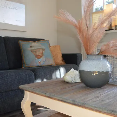 Apartmán Geschmackvoll Ausgestattete 2-zimmer-wohnung Im Eg Eines Typischen Reetdachhauses Westerland